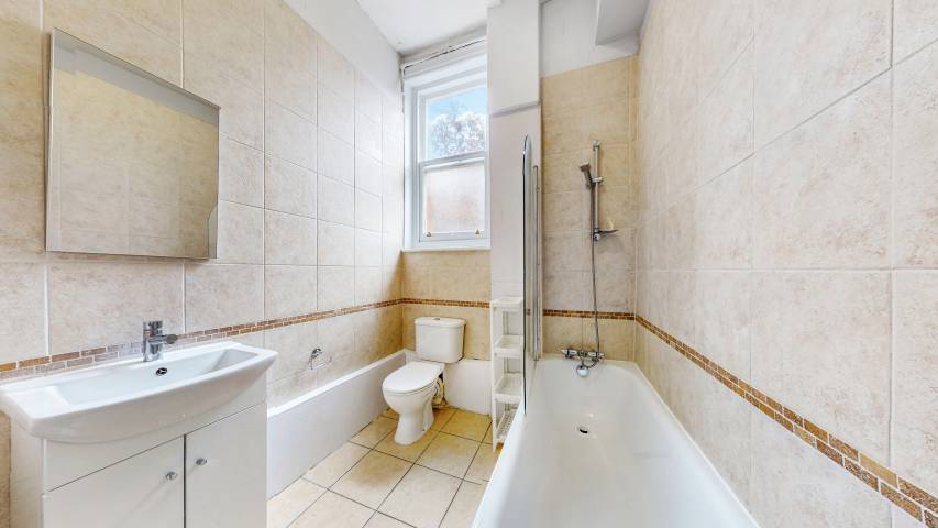 			2 Bedroom, 1 bath, 1 reception Flat			 West End Lane, West Hampstead